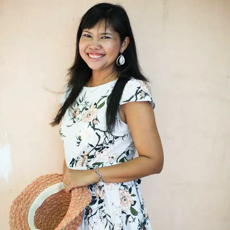 Supparin Thai cooking instructor in Phuket hosting private cooking experiences